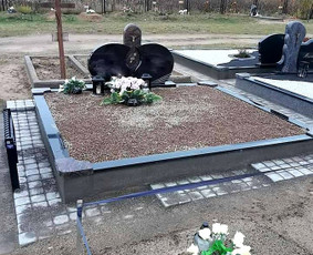 Kapaviečių tvarkymas - Paminklų, antkapių montavimas - 2 Paminklų, antkapių montavimas - Kapaviečių tvarkymas - 2