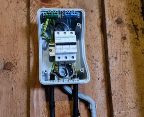 Mb Elmata Lt (saulės elektrinių ir jų komponentų montavimas) / Matas Raščius / Darbų pavyzdys ID 1457719