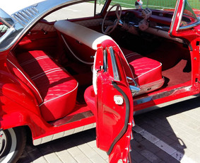 1958-ųjų kabrioleto Ford ir Oldsmobile sedano nuoma / Amerikietiški Auto / Darbų pavyzdys ID 367583