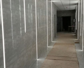 LED juostų apšvietimas ir pasiūla.