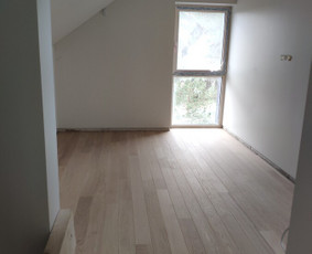 Vidaus ir išorės apdaila, Tinkavimas - Laminato klojimas - 1 Laminato klojimas - Vidaus ir išorės apdaila, Tinkavimas - 1