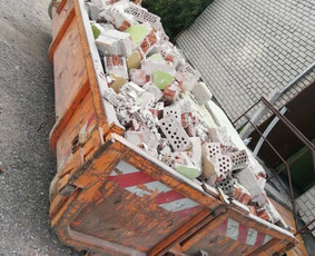 Laiptinių remontas - Vidaus apdaila, glaistimas, dazimas, plyteliu klijavimas . - 1