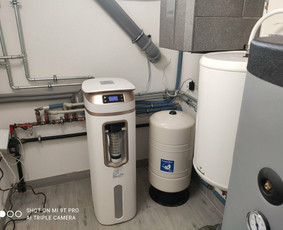 Vandens minkštinimo - nugeležinimo filtras KV-SOFT-T3  PREMIUM KLASĖS su integruotu mechaniniu filtru