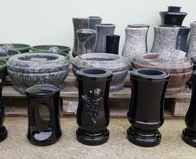 Kapų tvarkymas,dengimas plokštėmis,paminklai,vazos,žvakidės / Paminklai Vakarų Lietuva / Darbų pavyzdys ID 1542899