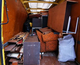 Kroviniu Pervezimas Perkraustome Kroveju Paslaugos - Senų baldų išvežimas - 2 Senų baldų išvežimas - Kroviniu Pervezimas Perkraustome Kroveju Paslaugos - 2