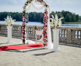 Raudono kilimo nuoma - Šventinės įrangos nuoma Klaipėdoje - 2