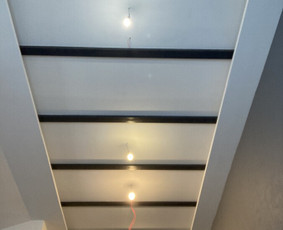 Pakabinamų lubų montavimas - Profesionalūs plytelių klijavimo meistras, vidaus apdaila - 3