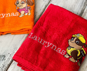 Personalizuotos, siuvinėtos dovanos, logotipų siuvinėjimas - Paveikslų siuvinėjimas - 1 Paveikslų siuvinėjimas - Personalizuotos, siuvinėtos dovanos, logotipų siuvinėjimas - 1