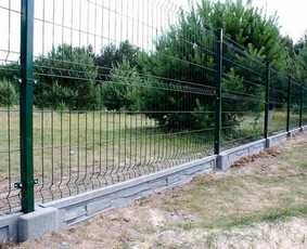 Kiemo vartų ir tvorų įrengimas, automatikų remontas - Segmentinės tvoros - 2 Segmentinės tvoros - Kiemo vartų ir tvorų įrengimas, automatikų remontas - 2