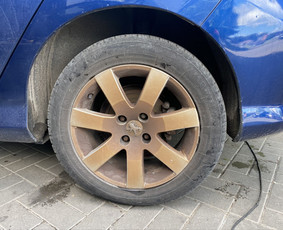 Variklio plovimas Kaune!visos valymo paslaugos! / Muravos automobilių švaros centras / Darbų pavyzdys ID 1584167