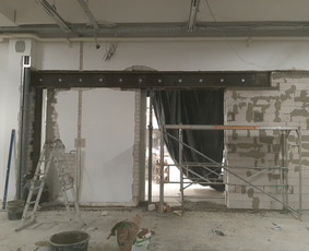 Praėjimo didinimas prekybos centre.