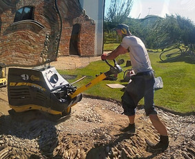 Kokybiškas Trinkelių klojimas, gerbūvio darbai - Trinkelių klojimas - 3 Trinkelių klojimas - Kokybiškas Trinkelių klojimas, gerbūvio darbai - 3