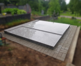 Pigiausios plokštės kapams