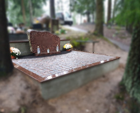 Kapo dengimas granitinėmis trinkelėmis