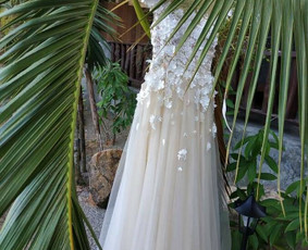 Nuotraukos autorė-Vera Gorbačiova("VG Wedding & Glamour photograpy"),
Planuotoja, dekoratorė, režisierė, medaus mėn.gidė - K. Vanagienė ("Vestuvių Fėja"),
Šventės vieta - Tailandas
Rit...