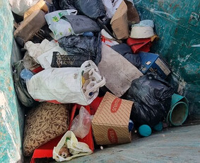 Kroviniu Pervezimas Perkraustome Kroveju Paslaugos - Šiukšlių išvežimas - 3 Šiukšlių išvežimas - Kroviniu Pervezimas Perkraustome Kroveju Paslaugos - 3