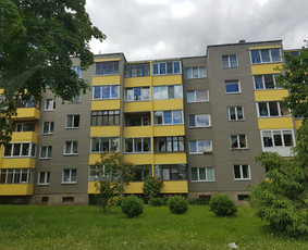 Aukštalipių paslaugos Pramoninis alpinizmas Siūlių remontas - Dažymo darbai aukštyje - 1 Dažymo darbai aukštyje - Aukštalipių paslaugos Pramoninis alpinizmas Siūlių remontas - 1