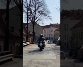 Motociklas su vairuotoju Jūsų šventei, fotosesijai - Motociklų nuoma - 1 Motociklų nuoma - Motociklas su vairuotoju Jūsų šventei, fotosesijai - 1