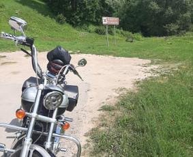 Motociklas su vairuotoju Jūsų šventei, fotosesijai / Jonas Kariniauskas / Darbų pavyzdys ID 1682259