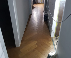 Vinilo lentelių klijavimas, grindų lyginimas / Andrius / Darbų pavyzdys ID 1705837