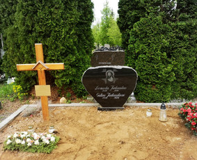 Raidžių kalimas ant paminklo kapinėse / Raidžių kalimas ant paminklo / Darbų pavyzdys ID 1715607