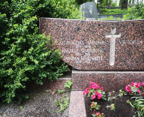 Raidžių kalimas ant paminklo kapinėse / Raidžių kalimas ant paminklo / Darbų pavyzdys ID 1716845