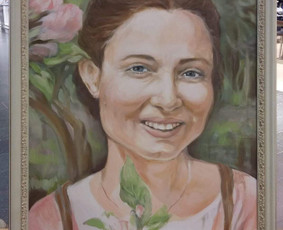Merginos portretas.
Drobė, aliejus.
40/40 cm.