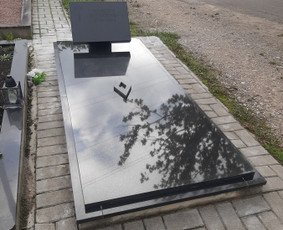 Kapaviečių įrengimas, dengimas plokštėmis, paminklai / Laurynas / Darbų pavyzdys ID 1739743