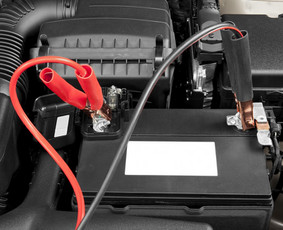 Avarinis automobilio užvedimas. Užvesime išsikrovus akumuliatoriui.