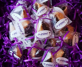 Stalo vardo kortelės, dovanėlės svečiams su laimės sausainiu / Laimės sausainiai - Fortune cookies / Darbų pavyzdys ID 1802277