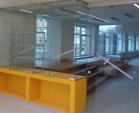 Berėmė stiklo konstrukcija