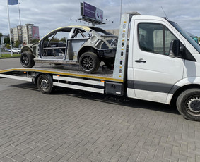 Tralas/traliukas Kaune, tralo paslaugos - Automobilio rato keitimas - 3 Automobilio rato keitimas - Tralas/traliukas Kaune, tralo paslaugos - 3
