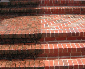 Trinkelių / pastato sienų plovimas aukštu slėgiu - Valymo paslaugos - 2 Valymo paslaugos - Trinkelių / pastato sienų plovimas aukštu slėgiu - 2