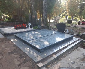 Kapų apželdinimas - Kapų tvarkymas i&scaron;simokėtinai, dengimas plok&scaron;tėmis, paminklai - 3