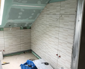 Apdailos darbai - Plytelių klijavimas - 1 Plytelių klijavimas - Apdailos darbai - 1