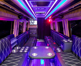 Party bus, pink party bus, Limobus nuoma / Ričardas, Deveikis / Darbų pavyzdys ID 1670659