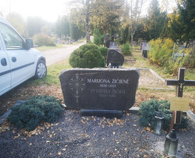 Raidžių kalimas ant paminklo kapinėse / Raidžių kalimas ant paminklo / Darbų pavyzdys ID 1892393