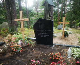 Raidžių kalimas ant paminklo kapinėse / Raidžių kalimas ant paminklo / Darbų pavyzdys ID 1892407