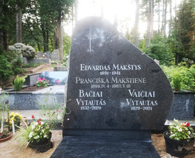 Raidžių kalimas ant paminklo kapinėse / Raidžių kalimas ant paminklo / Darbų pavyzdys ID 1892421