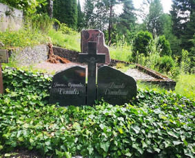 Raidžių kalimas ant paminklo kapinėse / Raidžių kalimas ant paminklo / Darbų pavyzdys ID 1892547