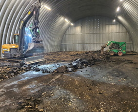 Vikšrinių Bobcat nuoma. Vilnius - Mini ekskavatoriaus nuoma - 1 Mini ekskavatoriaus nuoma - Vikšrinių Bobcat nuoma. Vilnius - 1