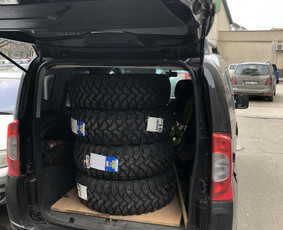 Techninė pagalba kelyje. Tralo paslaugos. Vilnius. 24/7 - Automobilio rato keitimas - 2 Automobilio rato keitimas - Techninė pagalba kelyje. Tralo paslaugos. Vilnius. 24/7 - 2