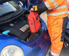 Techninė pagalba kelyje. Tralo paslaugos. Vilnius. 24/7 - Automobilio užvedimas - 1 Automobilio užvedimas - Techninė pagalba kelyje. Tralo paslaugos. Vilnius. 24/7 - 1