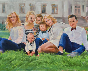 Aliejiniais dažais nutapytas šeimos paveikslas sukomponuotas iš kelių nuotraukų Dydis 120x60 cm.