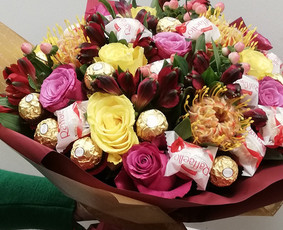 Saldi didelė puokštė su ferrero roshe ir rafaelo
