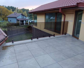 Terasos. Dušo kabinos. Balkonai. Turėklai. Metalo gaminiai. - Balkonų stiklinimas - 3 Balkonų stiklinimas - Terasos. Dušo kabinos. Balkonai. Turėklai. Metalo gaminiai. - 3
