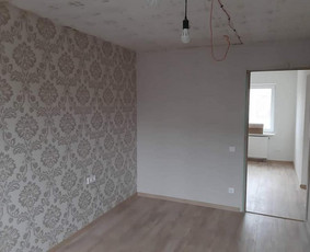 Vidaus ir išorės apdailos darbai - Tapetų klijavimas - 2 Tapetų klijavimas - Vidaus ir išorės apdailos darbai - 2