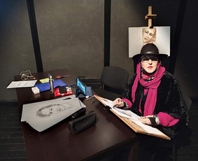 Piešimas renginyje. Klaipėdos dramos teatre. Konferencijos dalyvių pirtretai.
