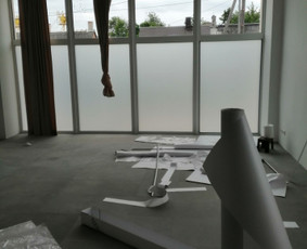 Langų tamsinimas Vilniuje. Plėvelė langams. Konsultavimas. - Stiklo matinimas - 1 Stiklo matinimas - Langų tamsinimas Vilniuje. Plėvelė langams. Konsultavimas. - 1