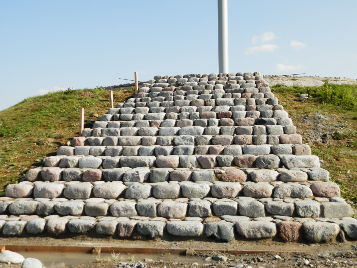 Riedulio laiptai Tauragė.akmenų klojimas